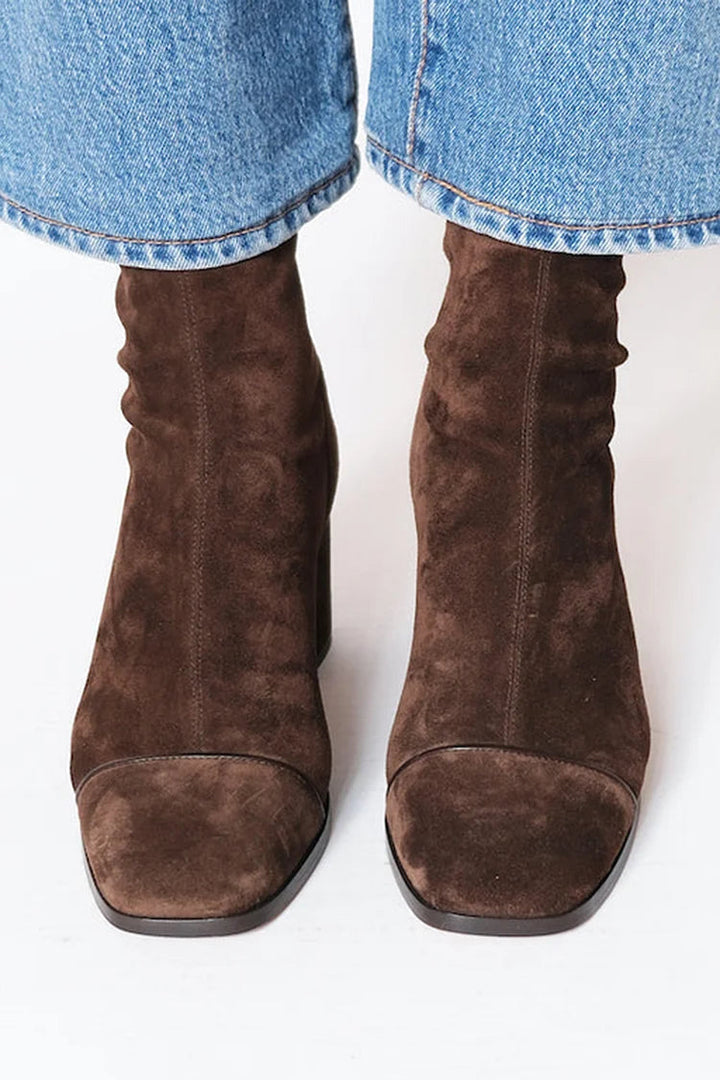 Anna & Rose | SQUARE TOE HEELED BOOTS