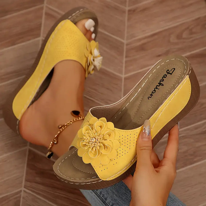 Bellavyn - Floral Detail Comfort Sandals