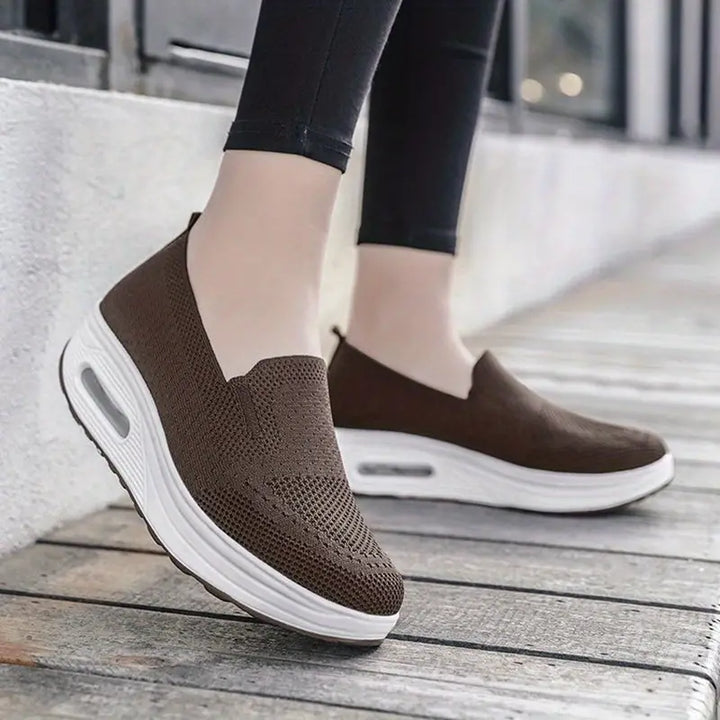 Lofira - Modern Orthopedic Everyday Shoes