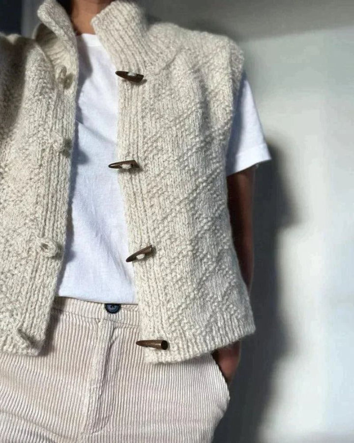 Anna & Rose | Camila | Sophisticated Sleeveless Knit Vest
