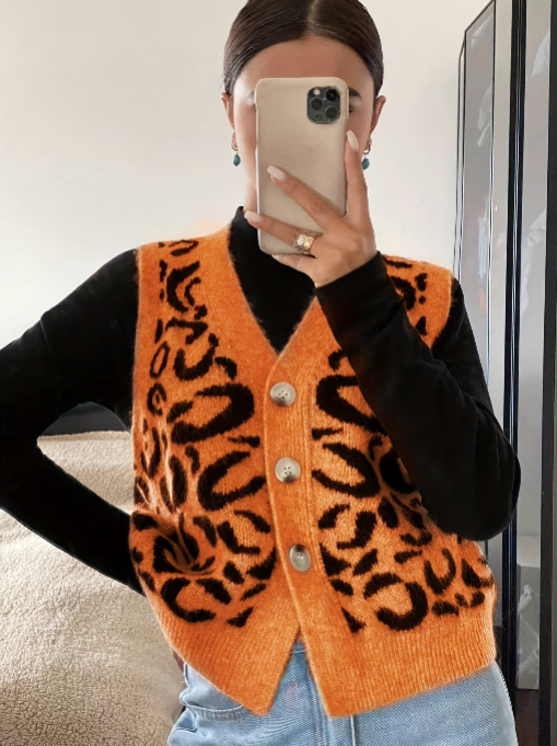 Javera™ - Cozy Leopard Accent Sweater Vest