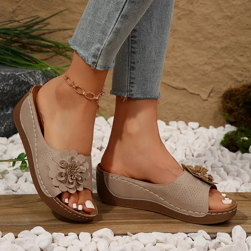 Bellavyn - Floral Detail Comfort Sandals