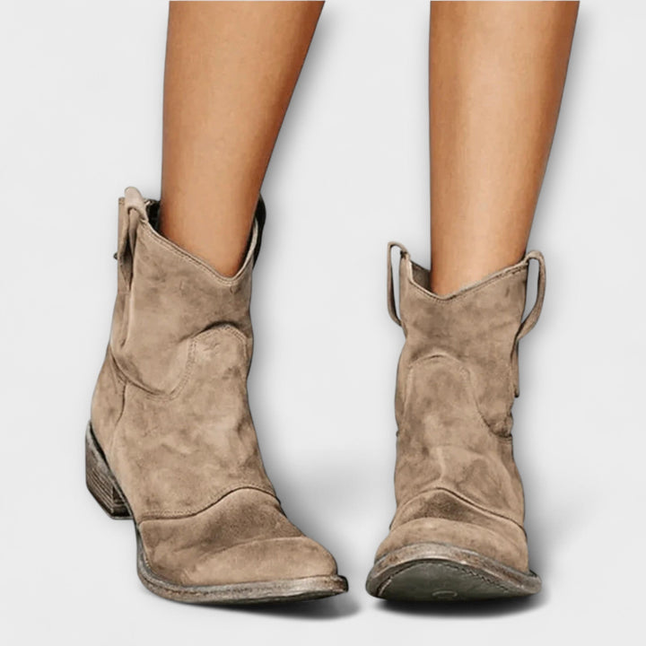 Anna & Rose | Rumer™ | Boots with savannah style