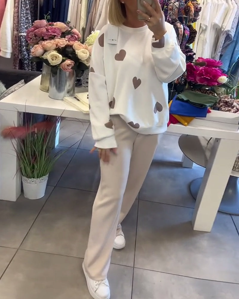 Lovienne™ - Heart Detail Sweater