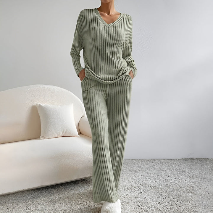 Noelle - Ribbed Lounge Set