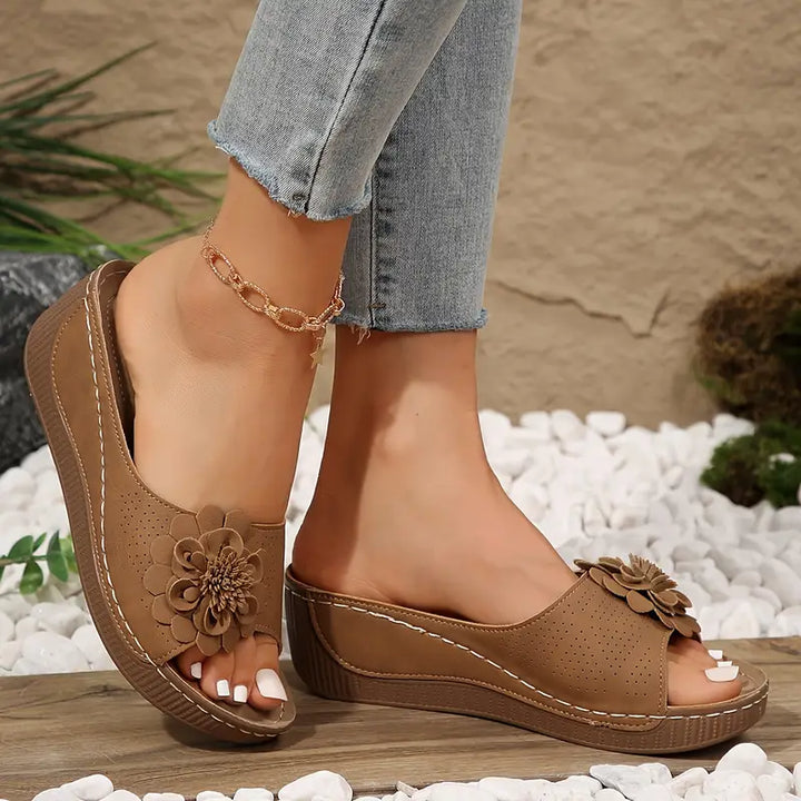 Bellavyn - Floral Detail Comfort Sandals