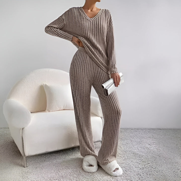 Noelle - Ribbed Lounge Set