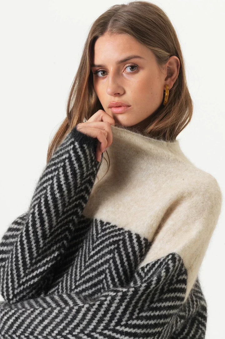 Anna & Rose | Thalia™ | Signature Soft Turtleneck